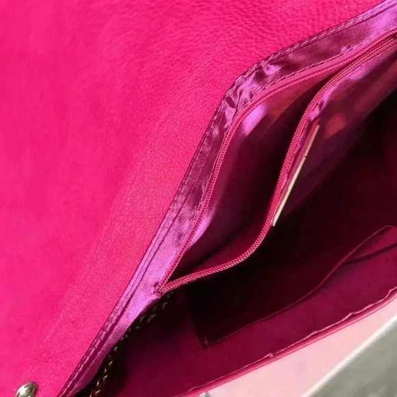 Pink Faux Leather Clutch Bag with Chain Strap - Picture 6 of 8